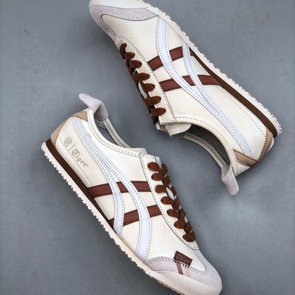 Onitsuka Tiger Retro Leather Sneakers - Picture 6 of 9